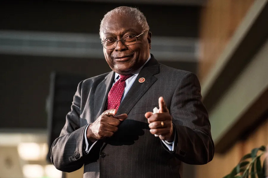jim-clyburn-pointing