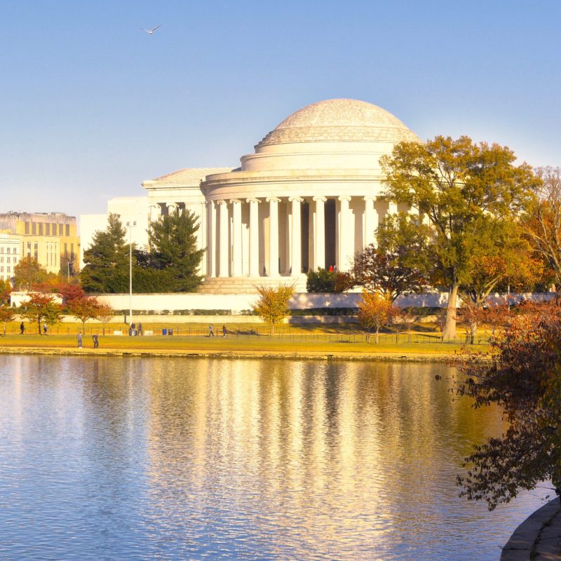 jefferson-memorial-in-an-autumn-golden-glow-2024-10-12-20-49-21-utc